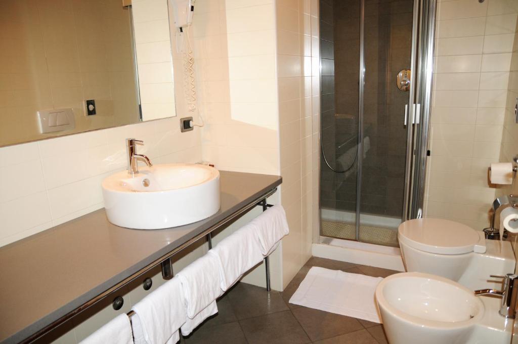 Hotel 5 Colonne Мирано Номер фото