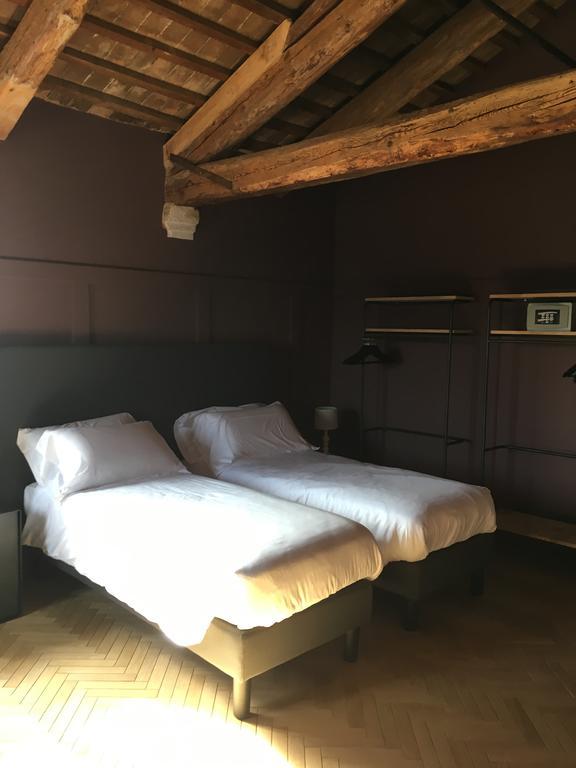 Hotel 5 Colonne Мирано Экстерьер фото