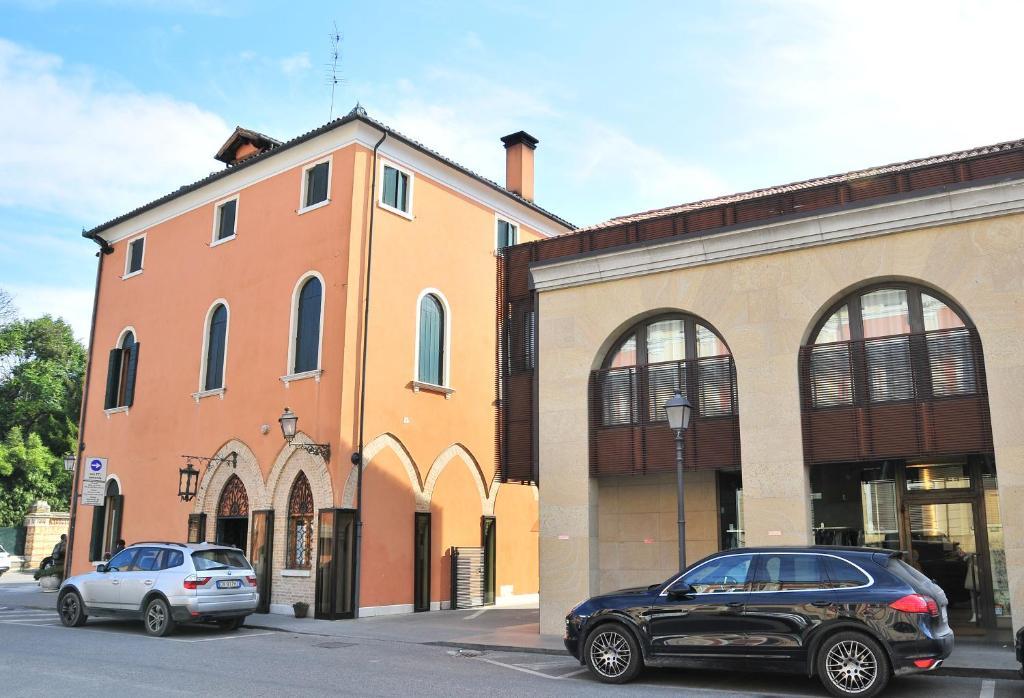 Hotel 5 Colonne Мирано Экстерьер фото